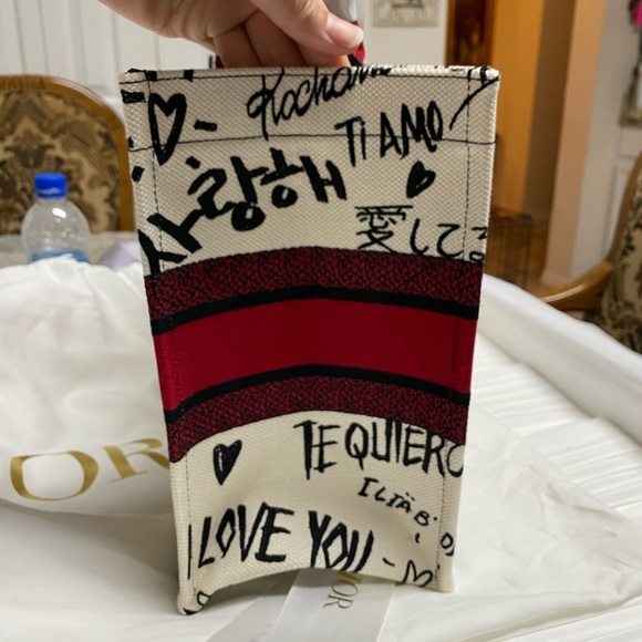 DIOR BOOK TOTE WITH DIORAMOUR GRAFFITI - Picture 3 of 4